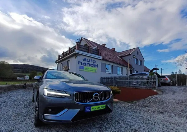 volvo Volvo V60 cena 99900 przebieg: 159142, rok produkcji 2020 z Halinów